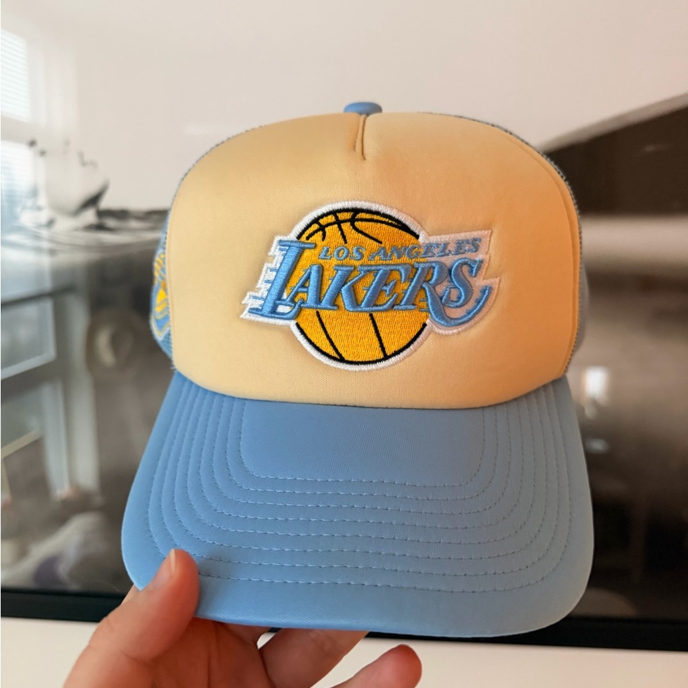 Los Angeles Lakers Trucker Hat
